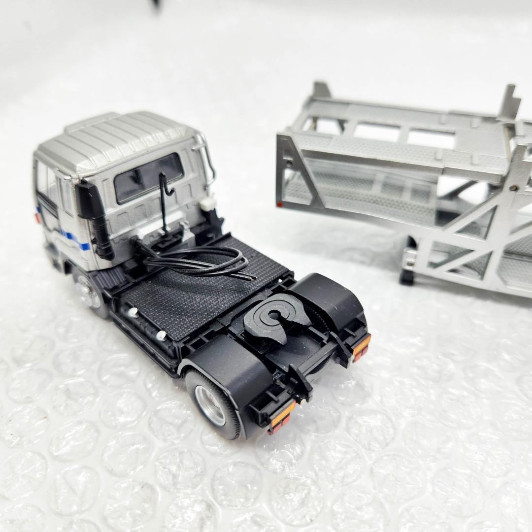 トミカ LV-N225b いすず 810EX カートランスポーター 1/64