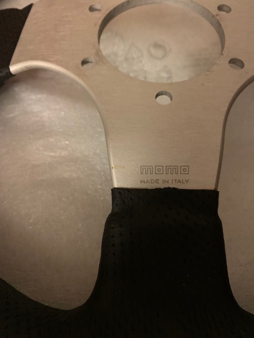 MOMO competition evo 32φ美品！