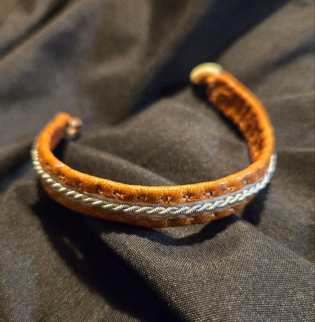 マリアルドマンサーミブレスレットブラウン×wh.シルバー - メルカリ