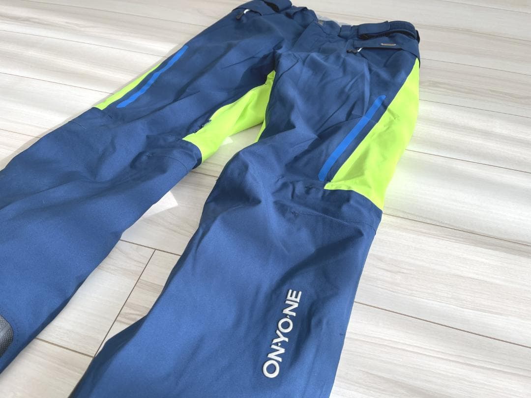 【上下セット】Ｍサイズ　ON-YONE スキーウェア 　イエロー/青　ストレッチ