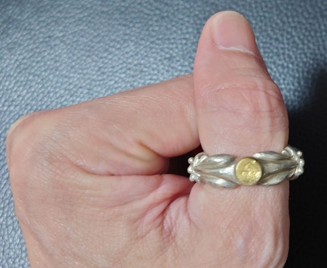 ストップライト STOPLIGHT ゴシックリング - メルカリ