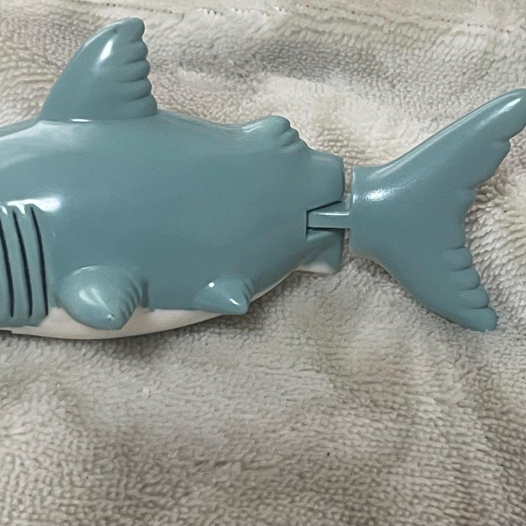 USJ ユニバ JAWS ジョーズ サメ キーホルダー フィギュア 廃盤 - メルカリ