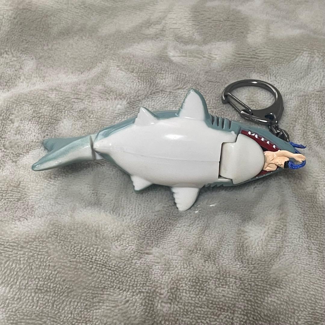 USJ ユニバ JAWS ジョーズ サメ キーホルダー フィギュア 廃盤 - メルカリ