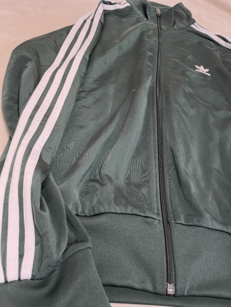 adidas ダークグリーン ファイヤーバード タグ付き 極美品 IY9892