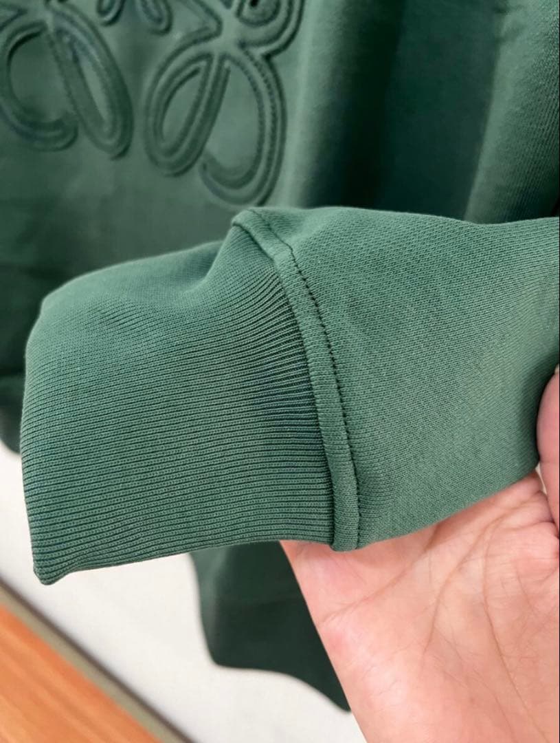 ダークグリーン トレーナー 新品タグ付き