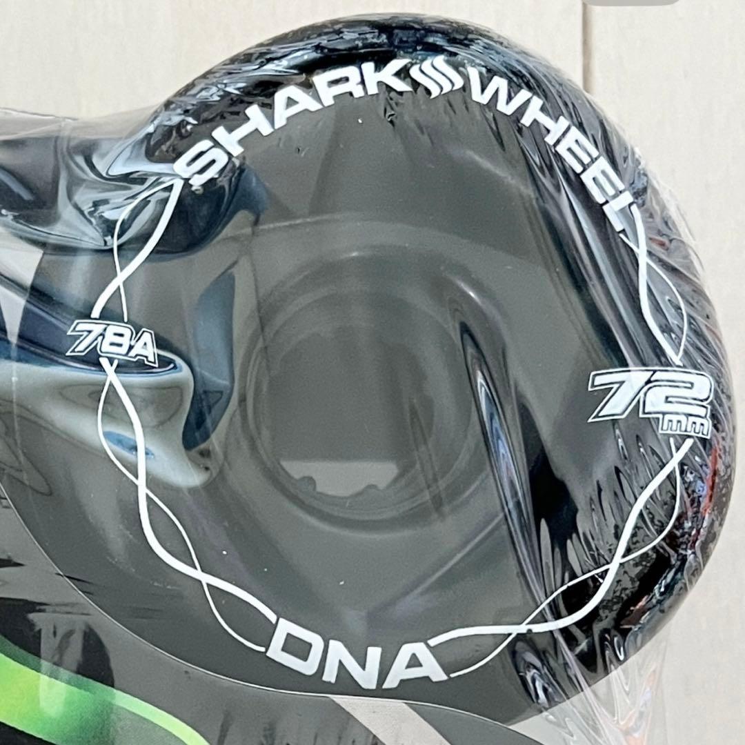 46☆新品 未開封☆シャークウィール 72mm 78a ブラック - メルカリ