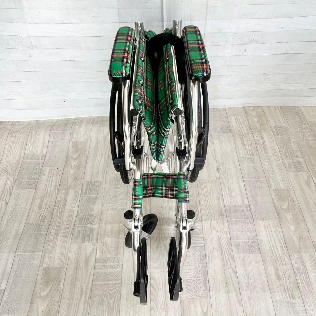 折りたたみ自走式車椅子　カドクラ 【要タイヤ交換】