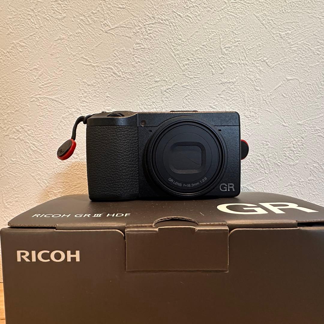 RICOH GR III HDF コンパクトデジタルカメラ