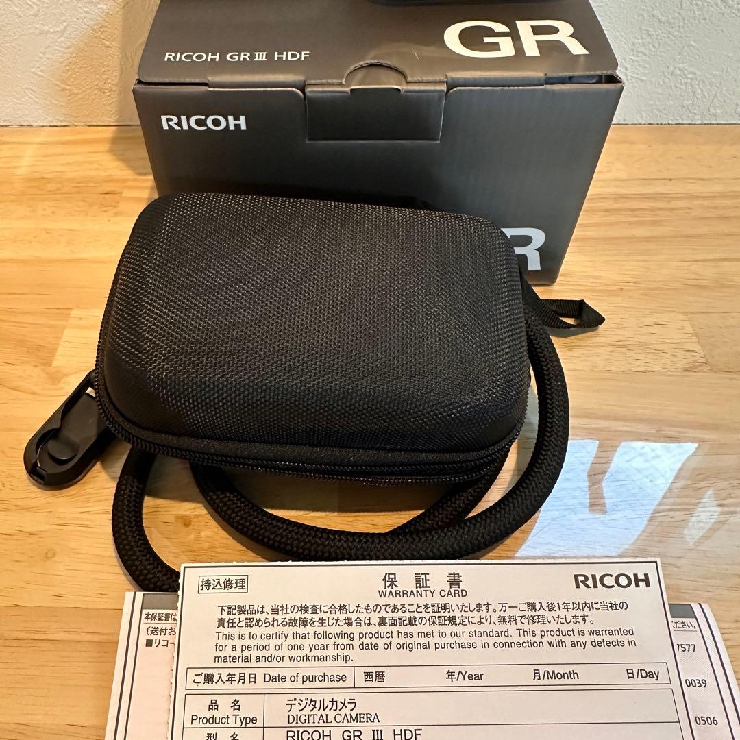 RICOH GR III HDF コンパクトデジタルカメラ