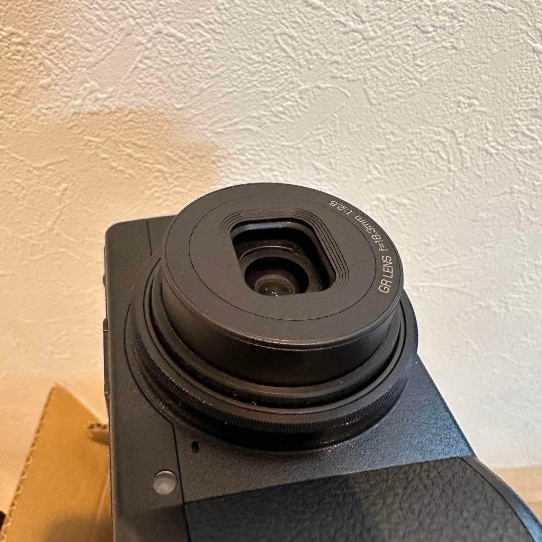 RICOH GR III HDF コンパクトデジタルカメラ