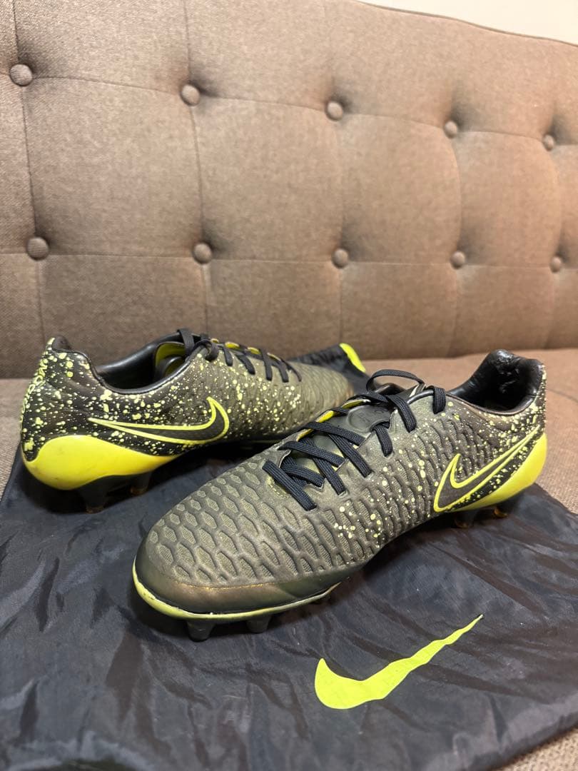 シューズ NIKE Magista Opus 24.5cm