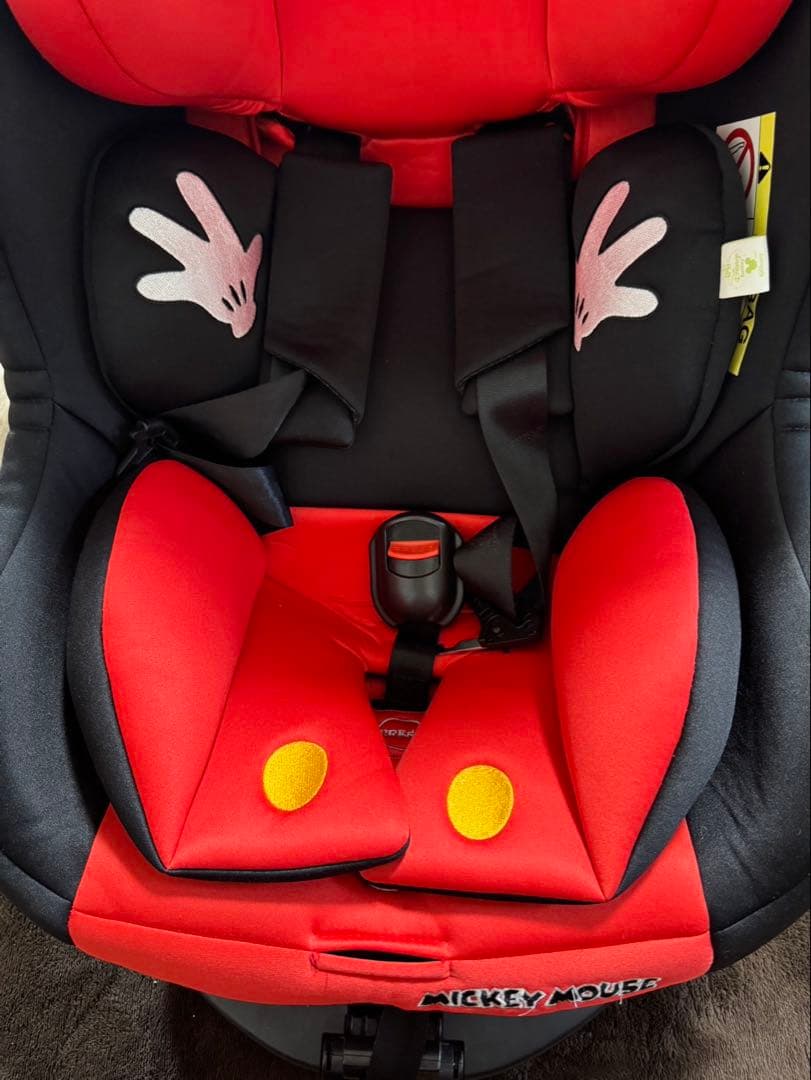 美品　ミッキーマウス　チャイルドシート　西松屋