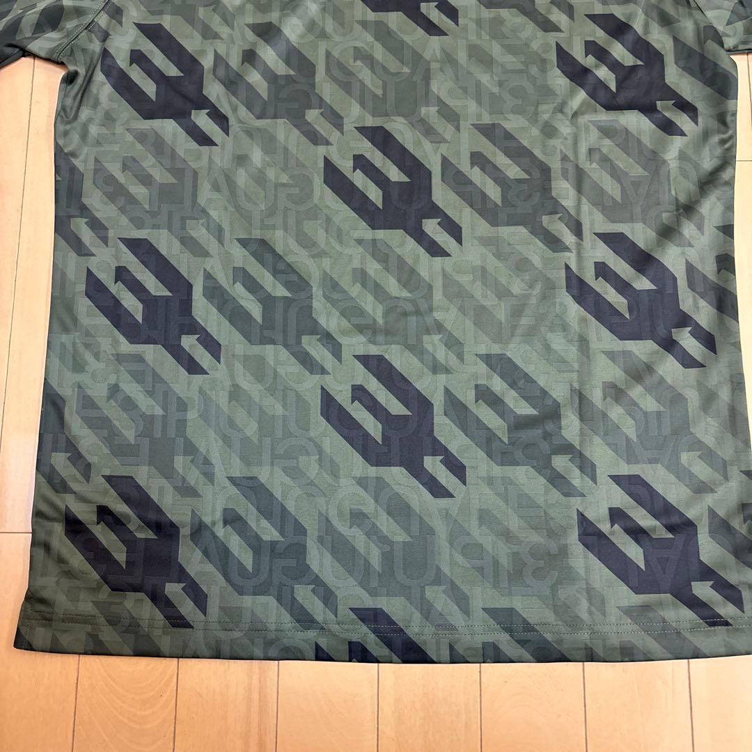 【未使用】1piu1uguale3モックネック柄_期間限定価格