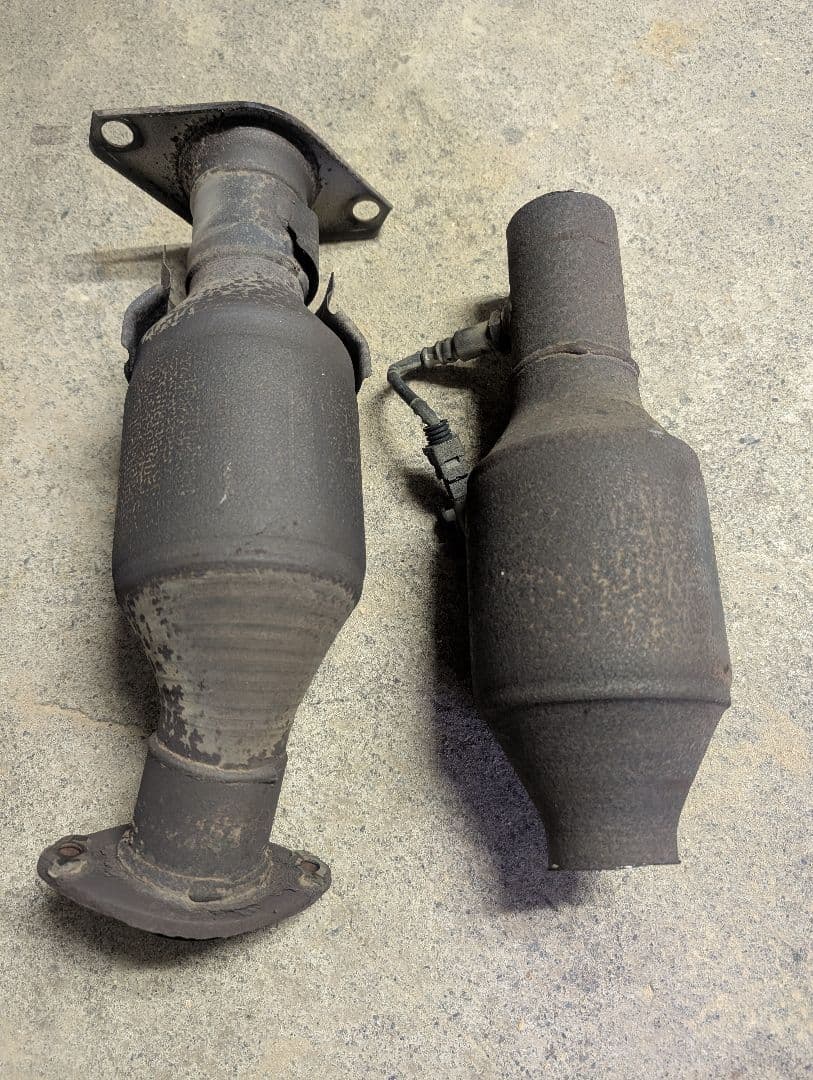 ランドローバー 実動車取り外し 触媒