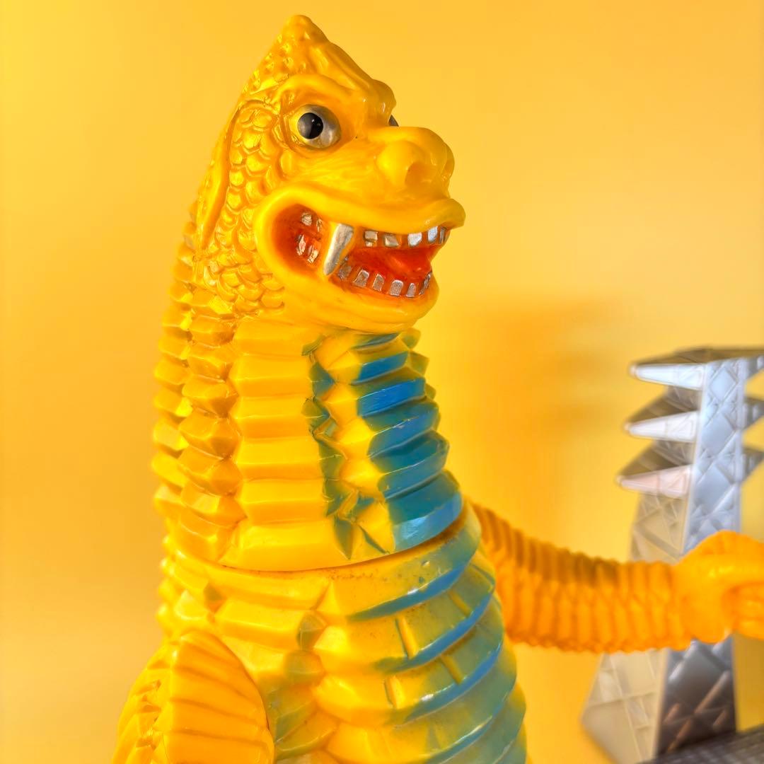 ブルマァク ジャイアント レッドキングマ ルサン 東京タワー