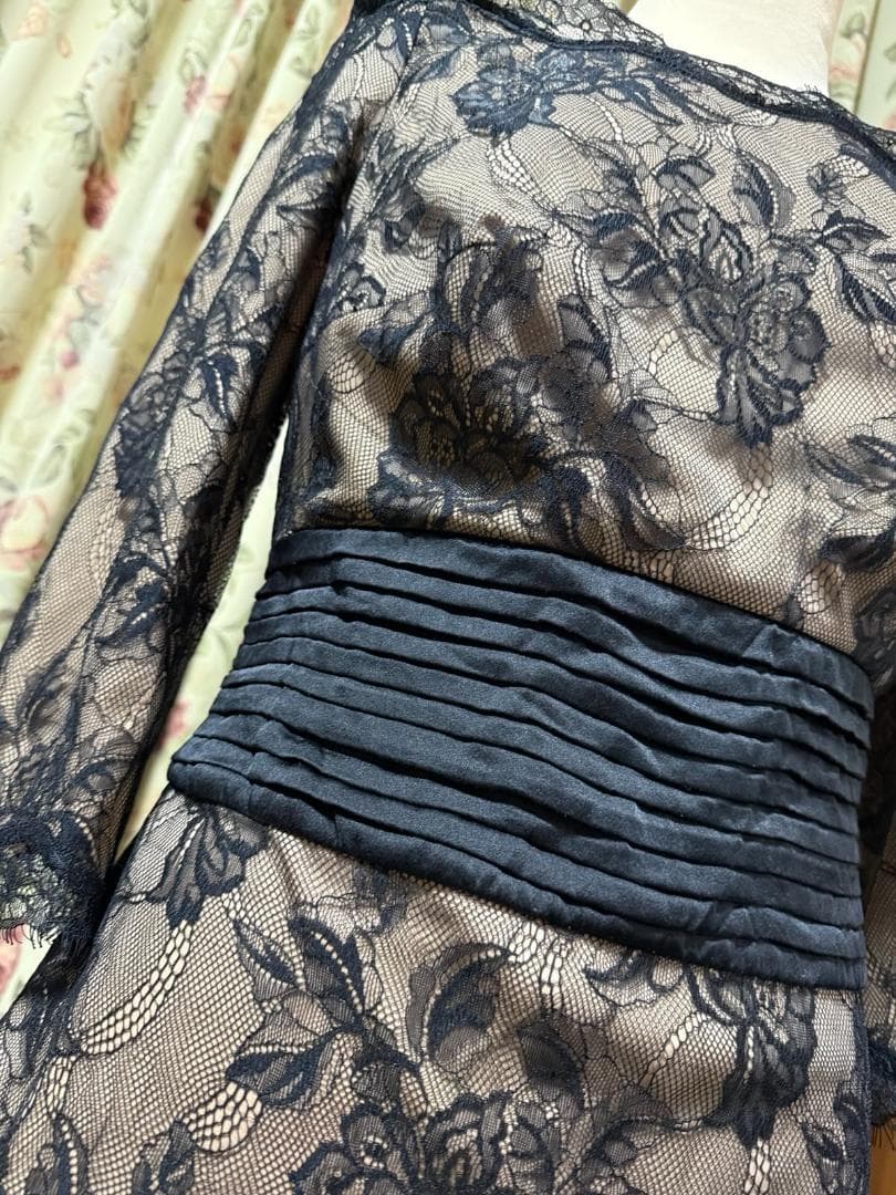 Tadashi shoji オフショルダーレーストップス J024