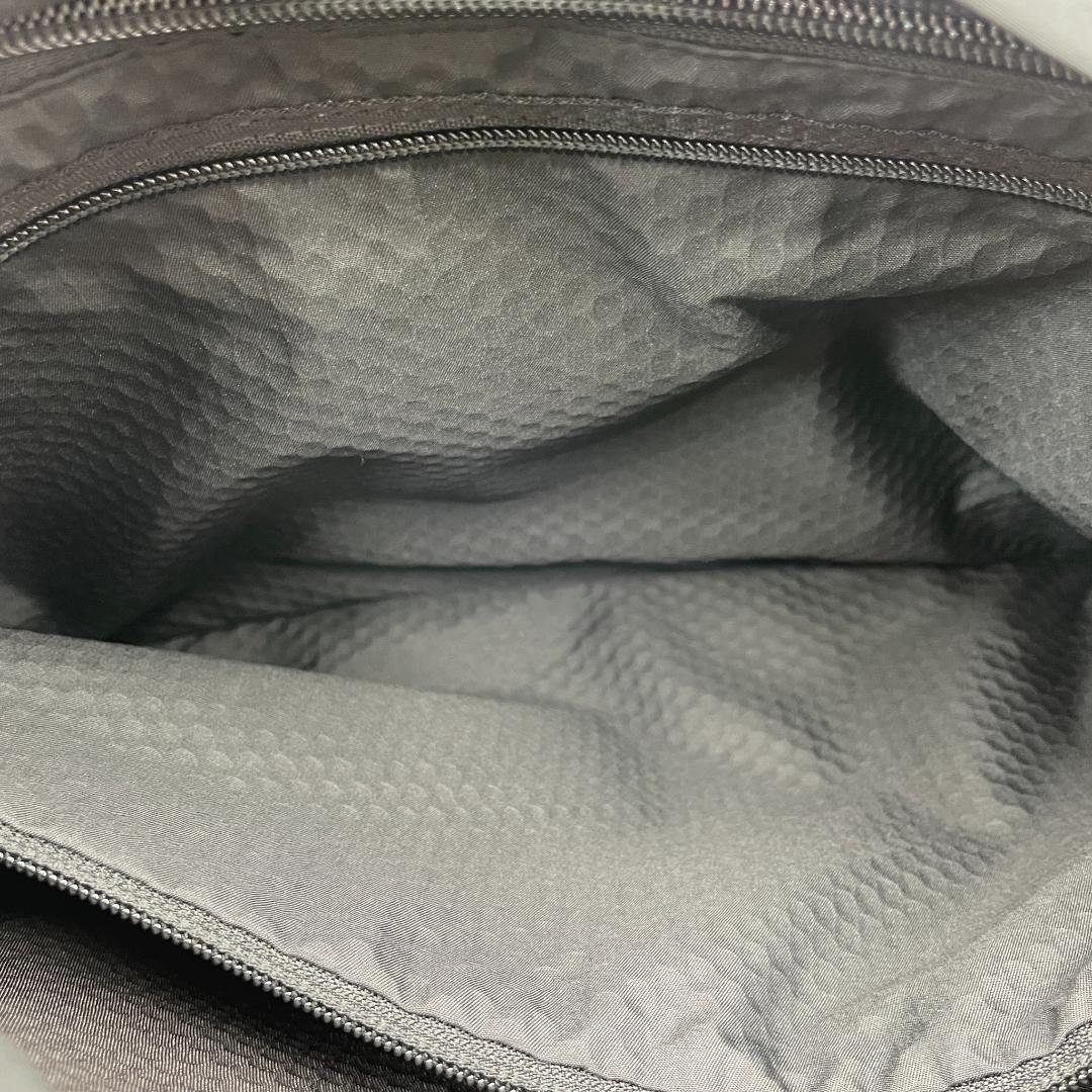 美品 TUMI メッセンジャーバッグ ナイロン アルファ ブラボー ファロン