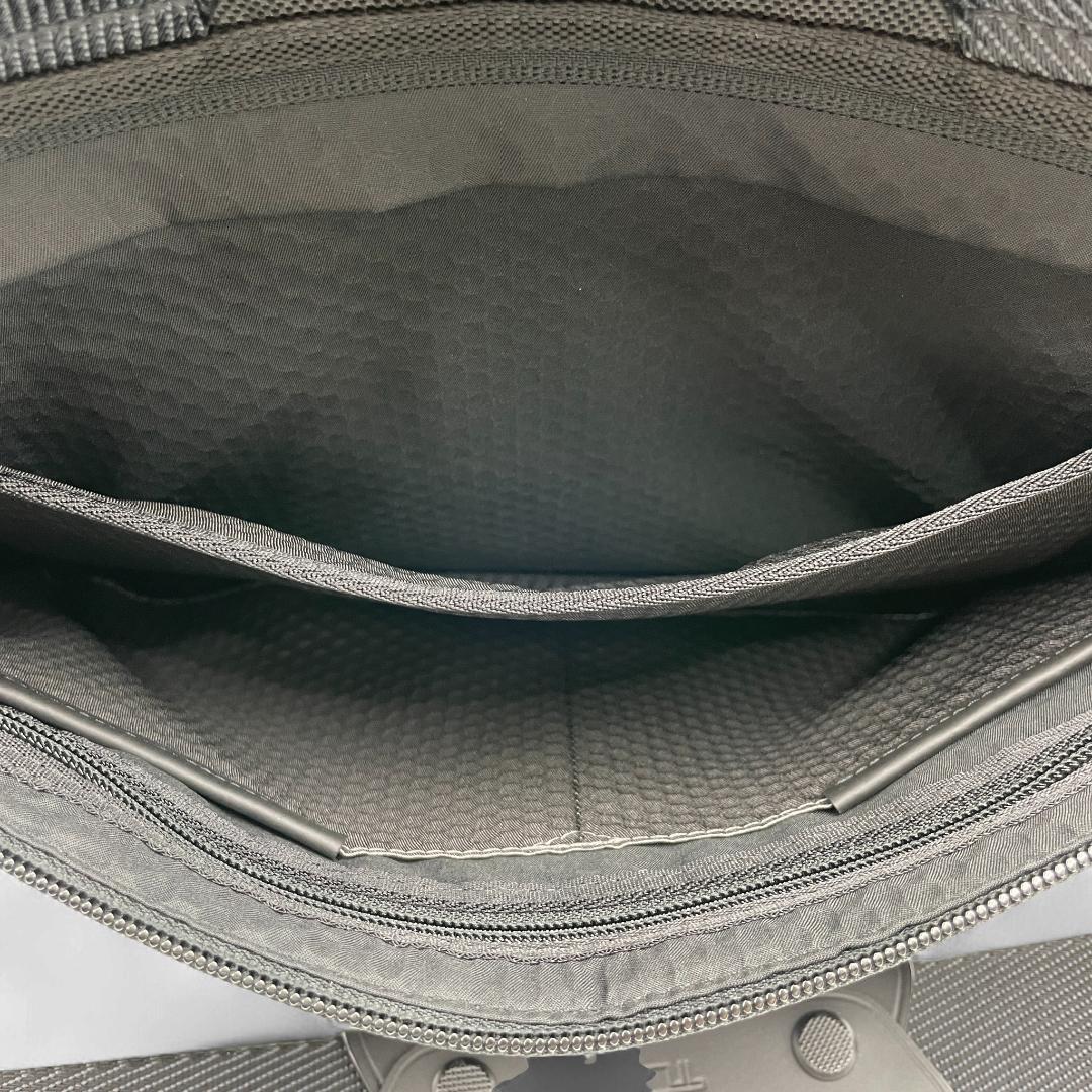 美品 TUMI メッセンジャーバッグ ナイロン アルファ ブラボー ファロン