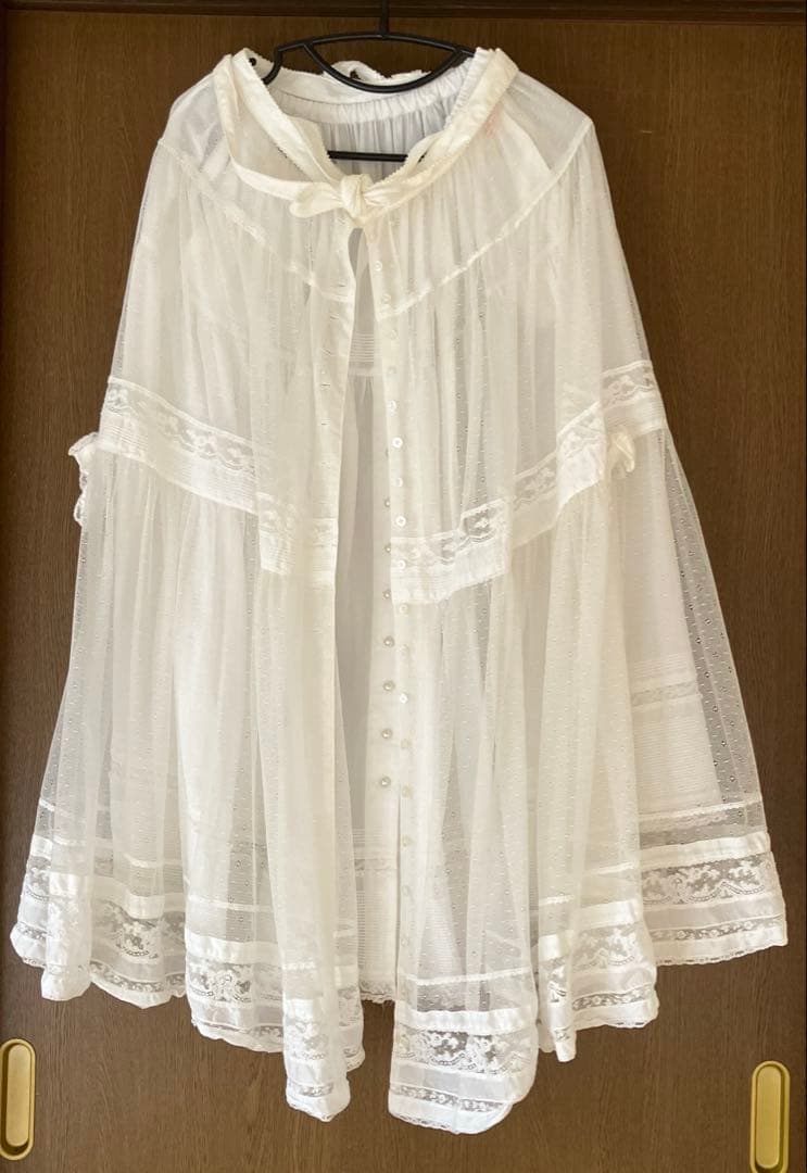 ピンクハウスホワイトチュールレースオーバースカート