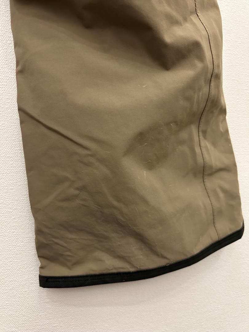 VOLCOM GORE-TEX スノーボードパンツ ベージュ