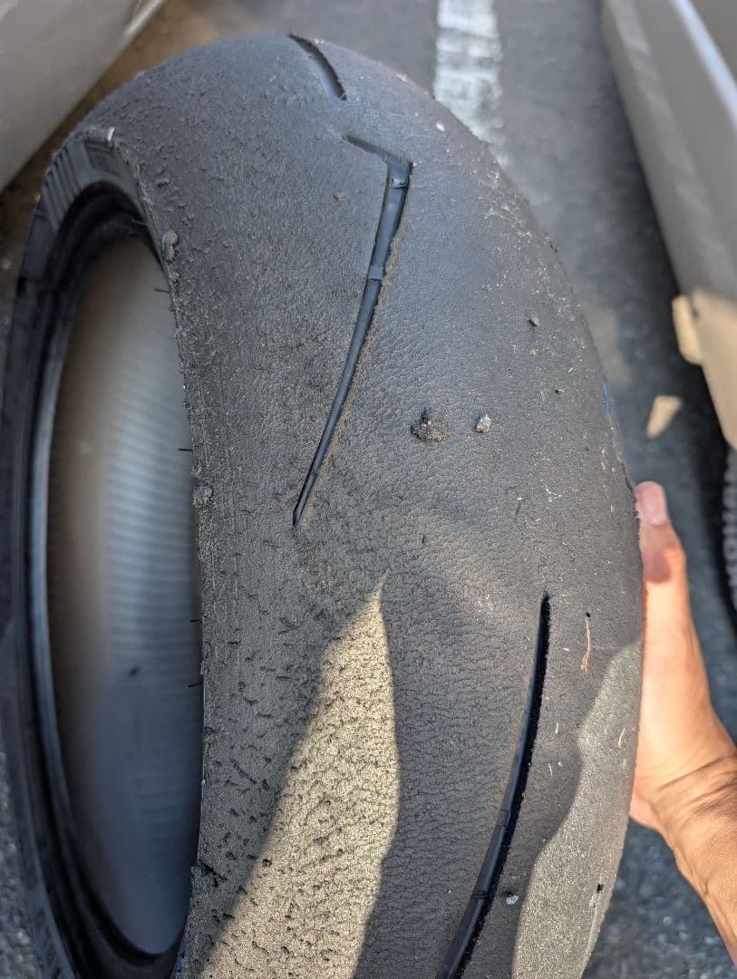 ピレリスーパーコルサV4 sc1