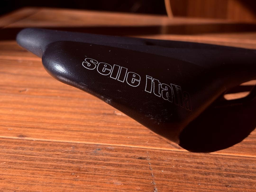 【レア】Selle Italia アナトミックサドル LOOK完成車外し