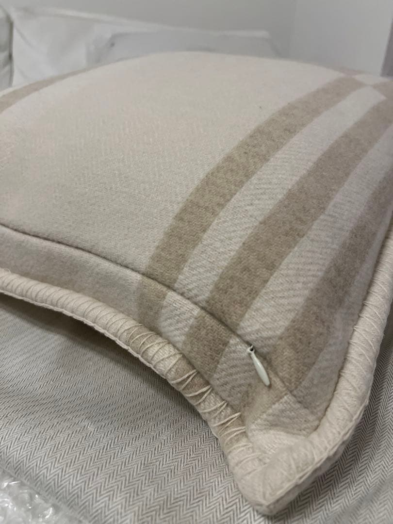 2つセット　新品未使用　エルメス　クッション 《イターク》