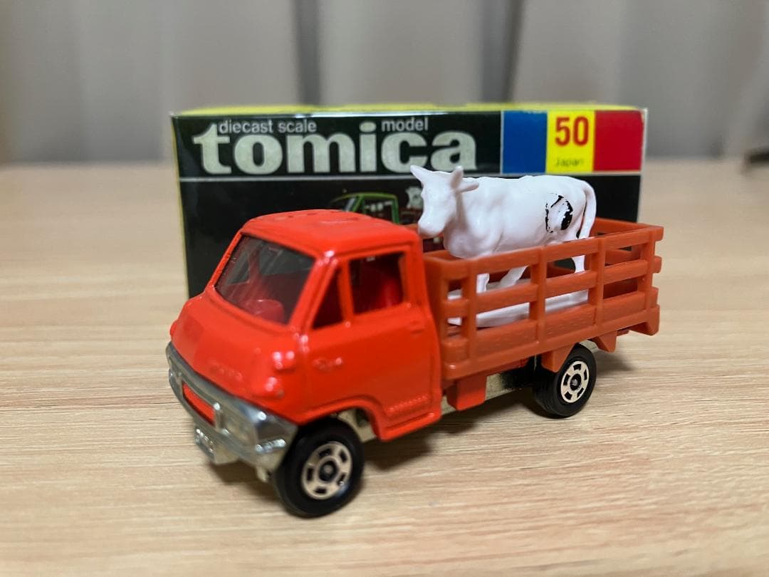 トミカ 黒箱 50-2-3 トヨタ ダイナ 牧場トラック - メルカリ