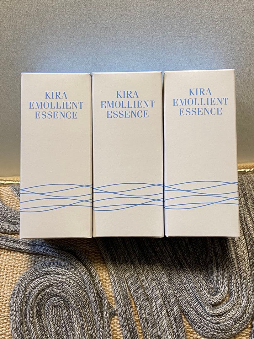KIRA EMOLLIENT ESSENCE 3本セット - メルカリ