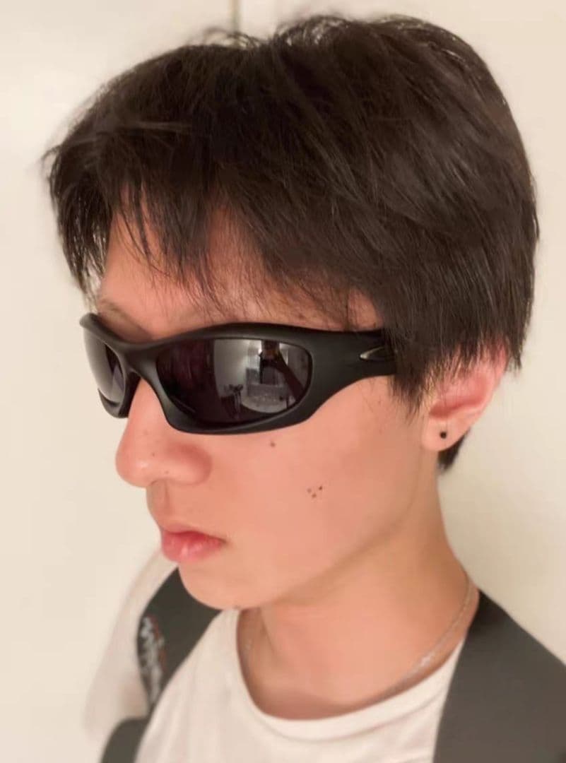 Oakleyブラック スポーツサングラス オーバーサイズ