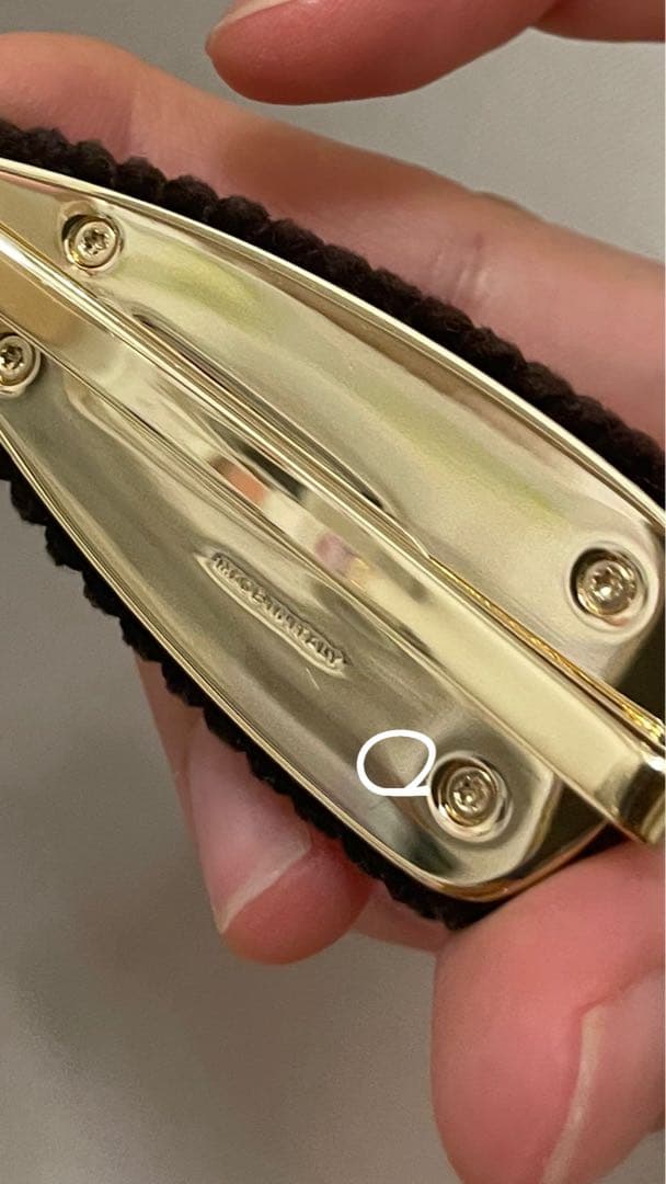 みぃちゃんさん専用 miu miu ヘアピン 濃茶