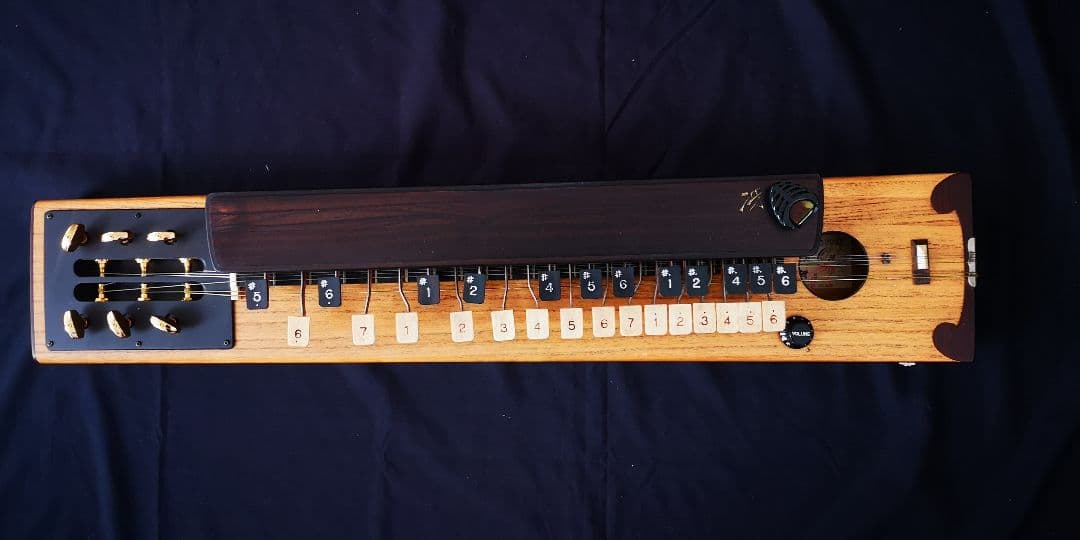 全音 ゼンオン ZEN-ON 高級大正琴 「冴」エレキ冴 912031