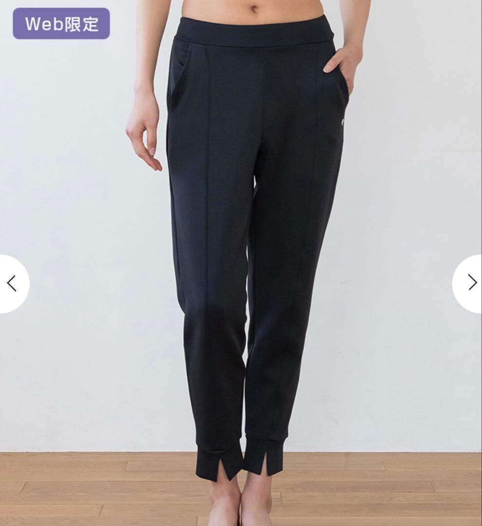 SUKALA ピンタックスリットジョガーパンツ - メルカリ