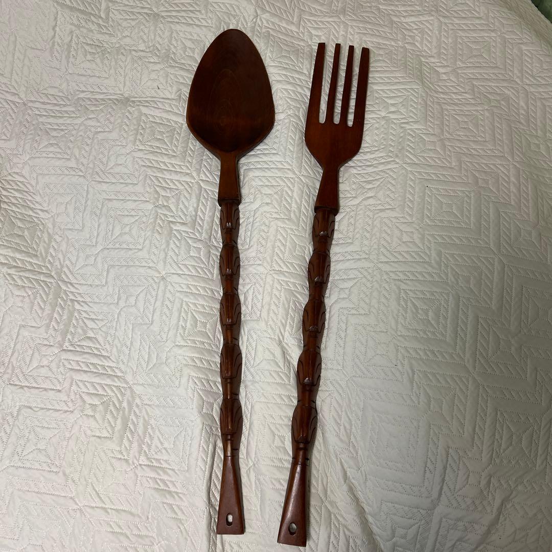 スマイル　木製の巨大なスプーンとフォーク　オブジェ　置物　インテリア