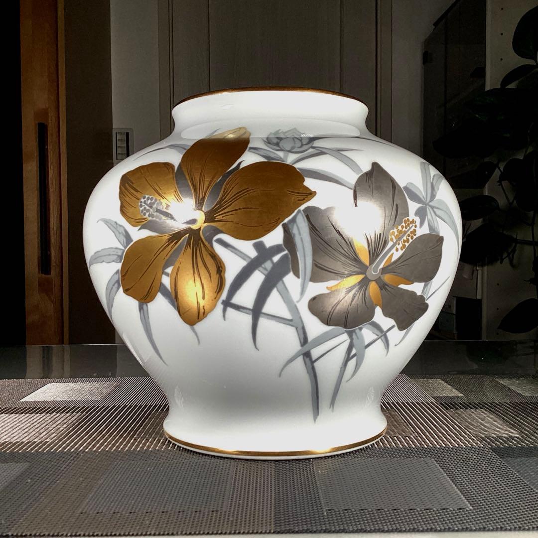 大倉陶園 花瓶 - メルカリ