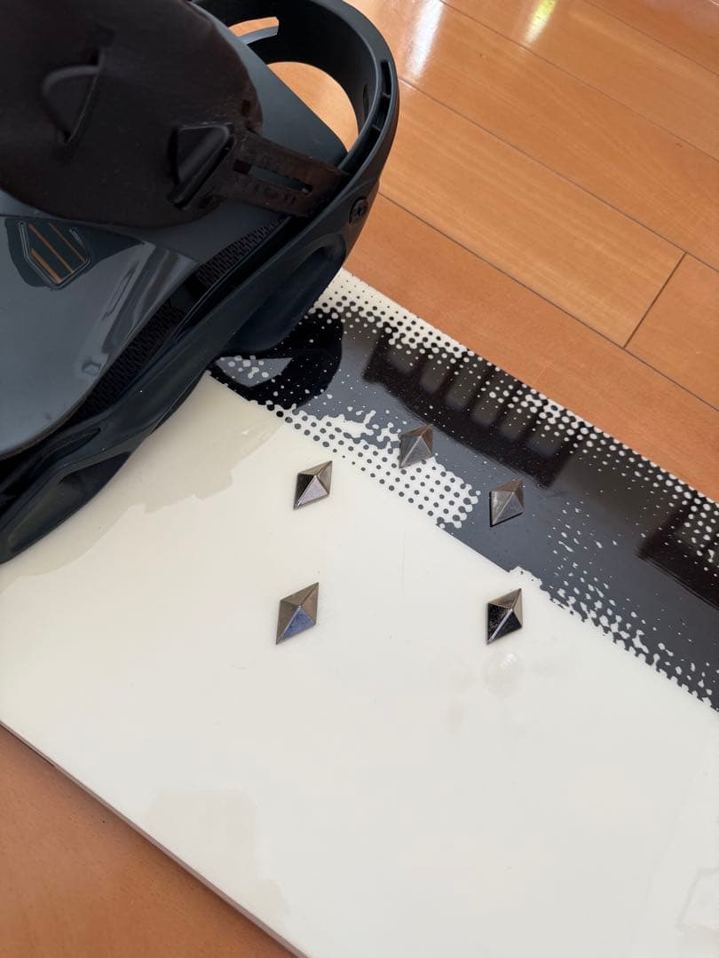 【※発送上の都合によりブーツ別売り(300円)】SALOMONスノーボード