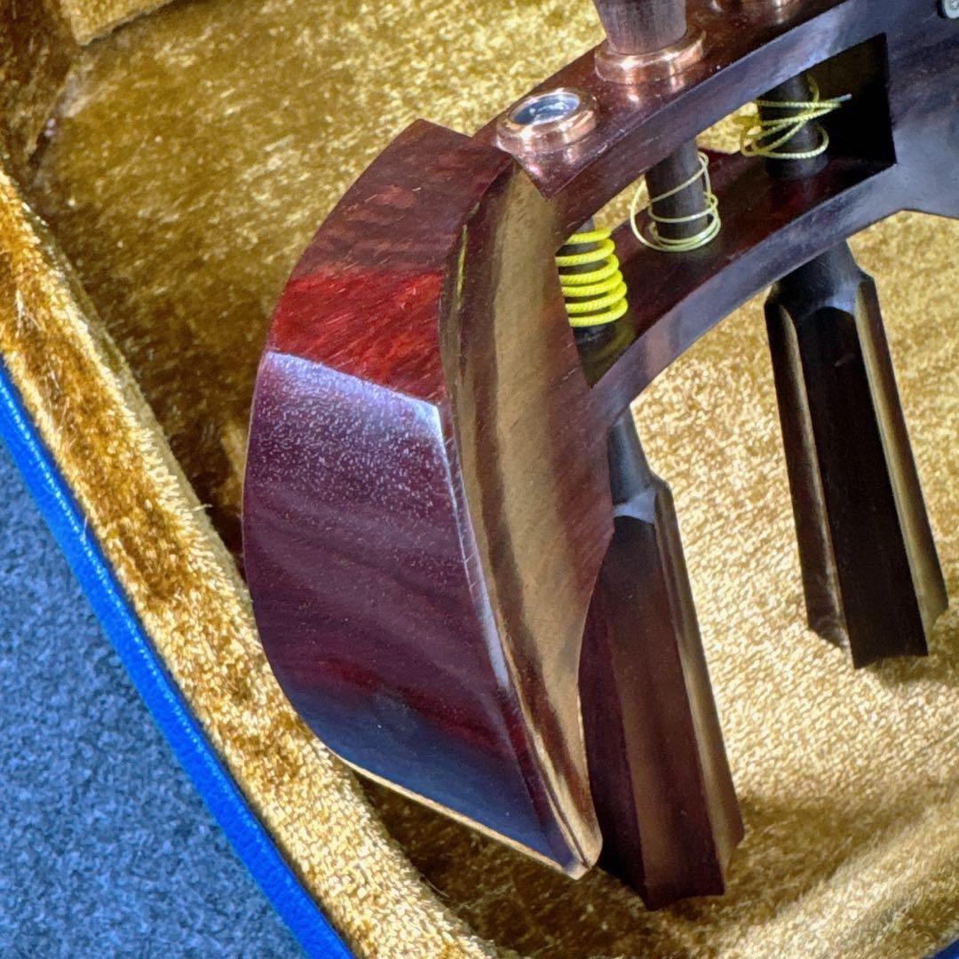 津軽三味線 太棹 東さわり　紅木　ハードケース付