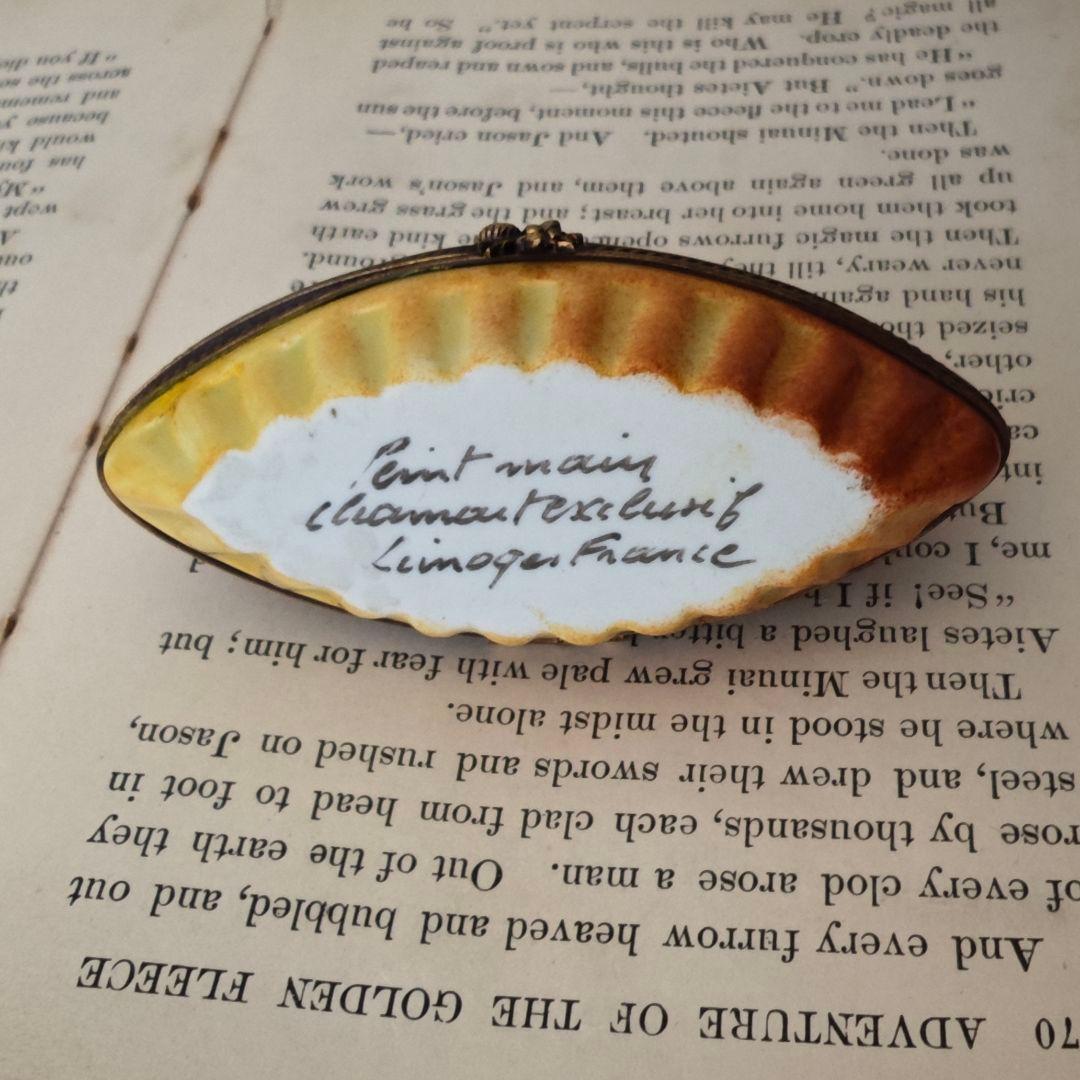 リモージュボックス　いちごのタルト　ミニチュア　ボンボニエール　フランス製　苺