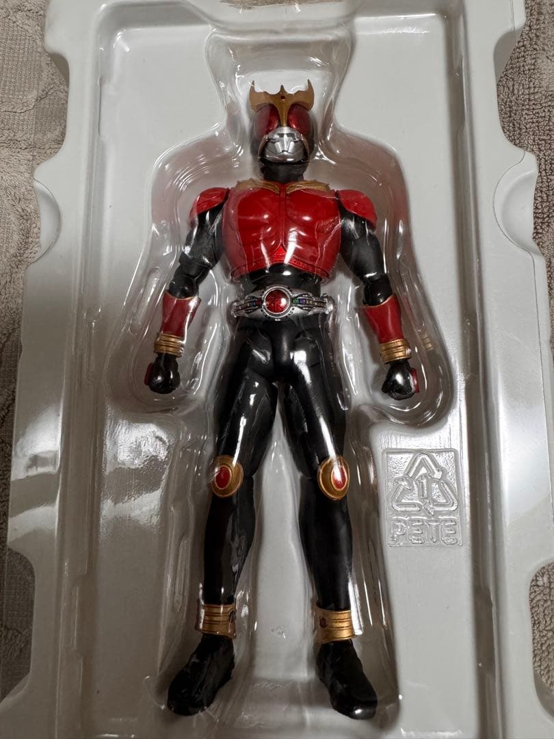 S.H.Figuarts 真骨彫製法 仮面ライダークウガ マイティフォーム