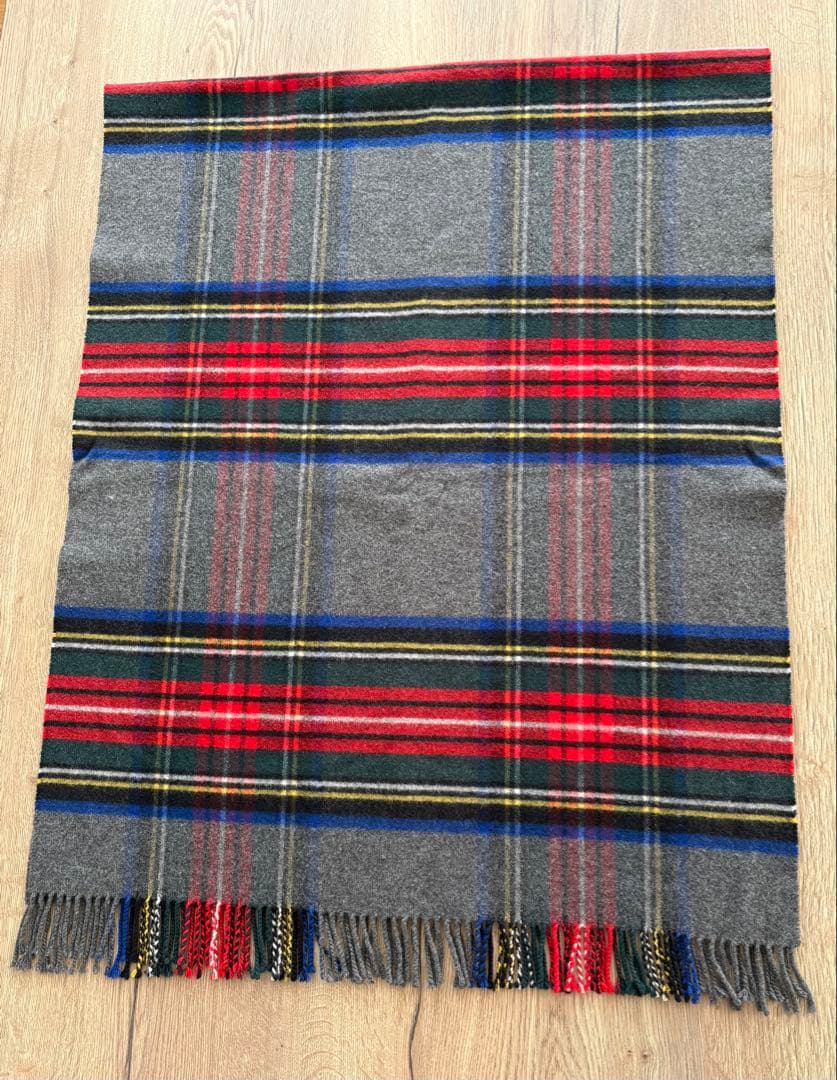 r*n様 Johnstons of Elgin 別注　チェック柄ストール