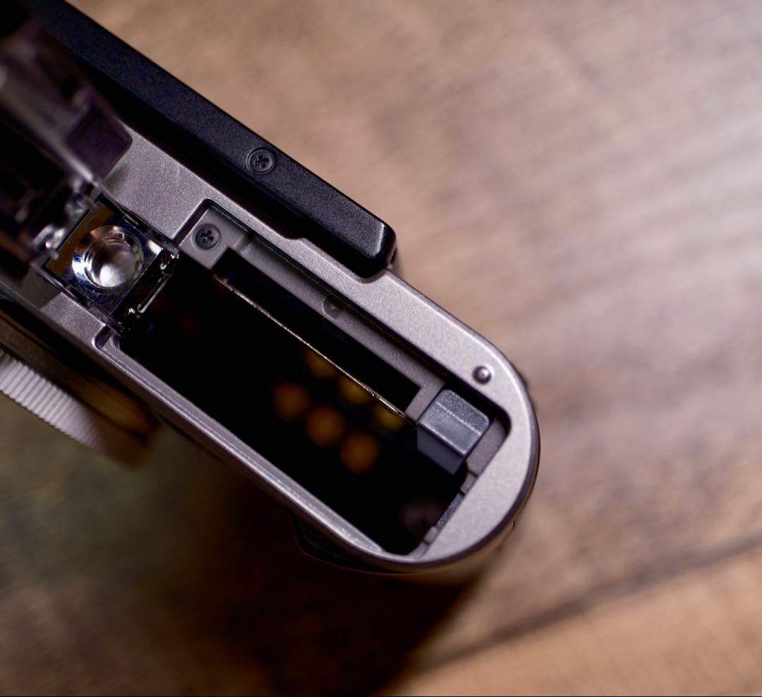 CASIO（カシオ）デジタルカメラ　EXILIM EX-ZR3100