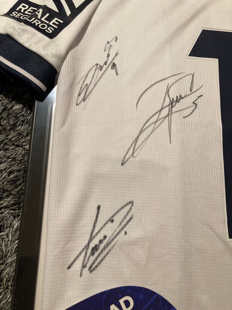レアル・ソシエダ ジャパンツアー久保・メンデス含12名直筆サイン入り