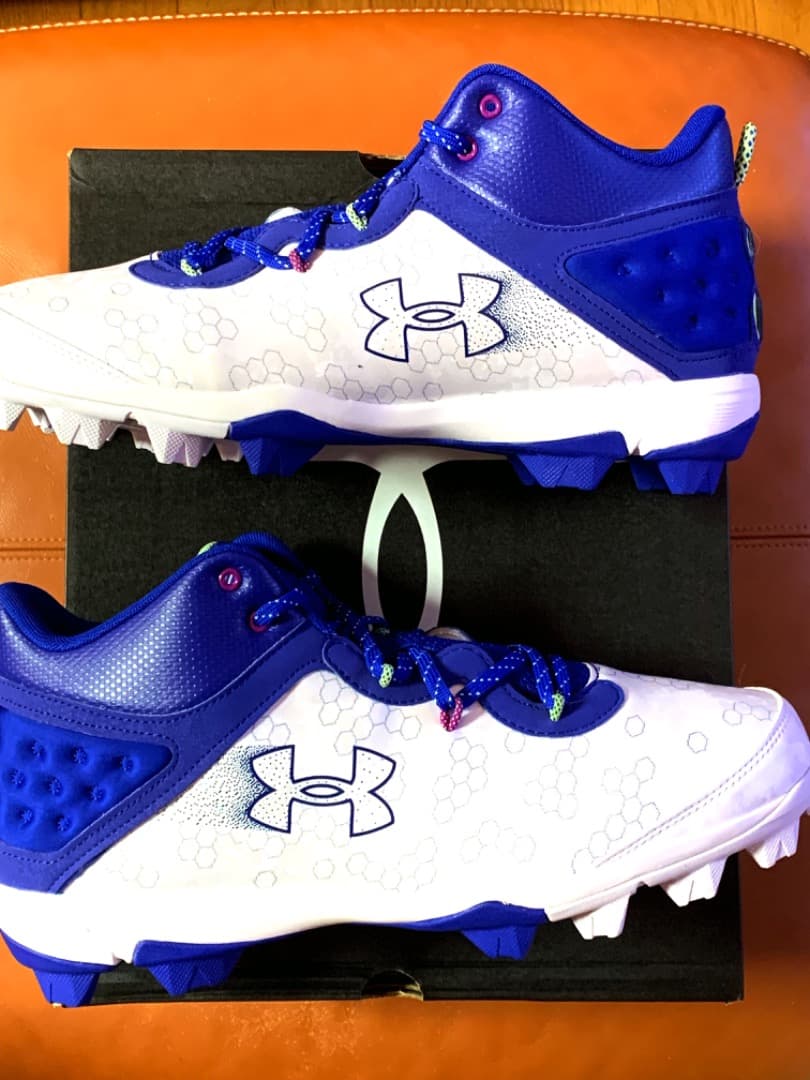 新品2026年USA国内限定発売アンダーアーマー野球ハーパー8MidRm30cm