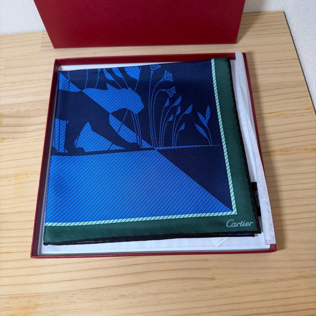 NR/9.27/8 カルティエ　シルクスカーフ