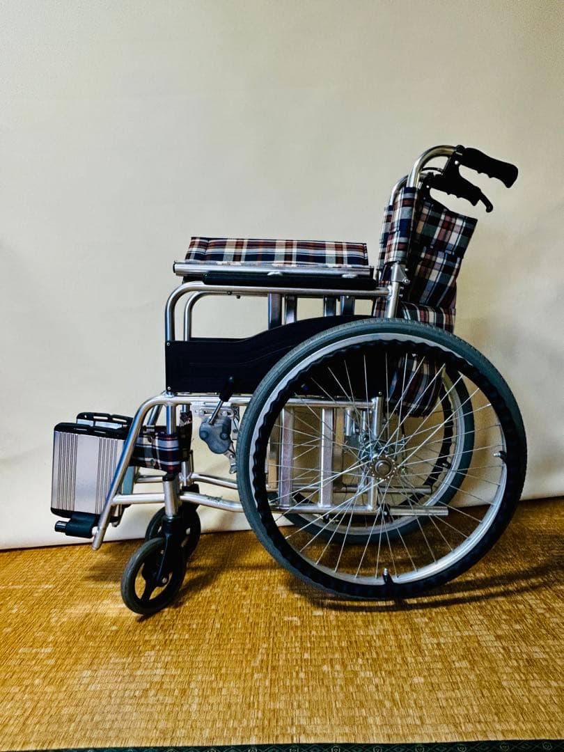 アルミ製折りたたみ介助用車椅子 チェック柄