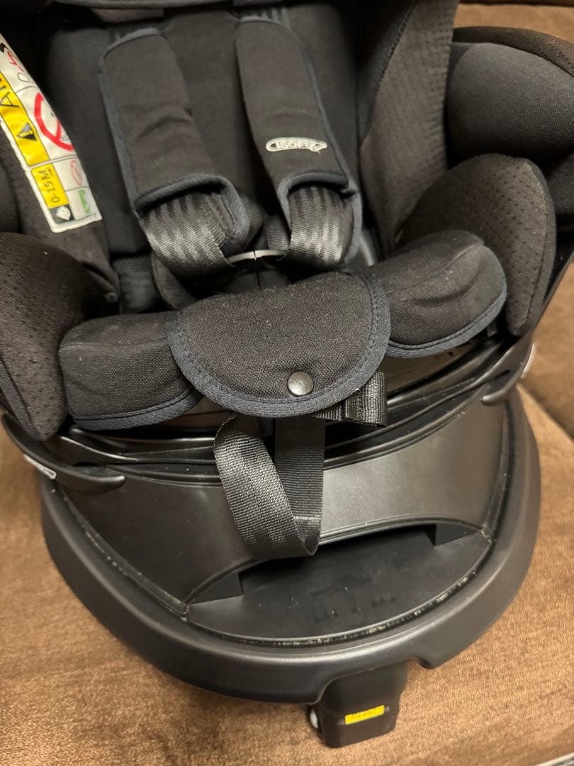 アップリカ　チャイルドシート　フラディアグロウ　セーフティプラス　ブラック