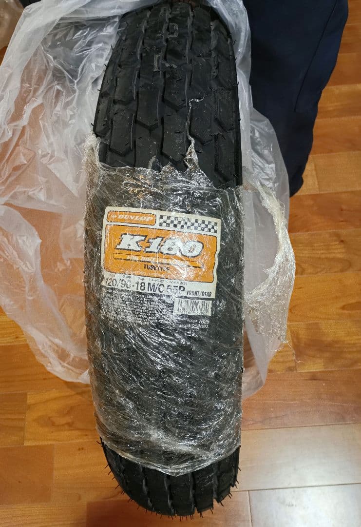 DUNLOP K180 120/90-18 タイヤ
