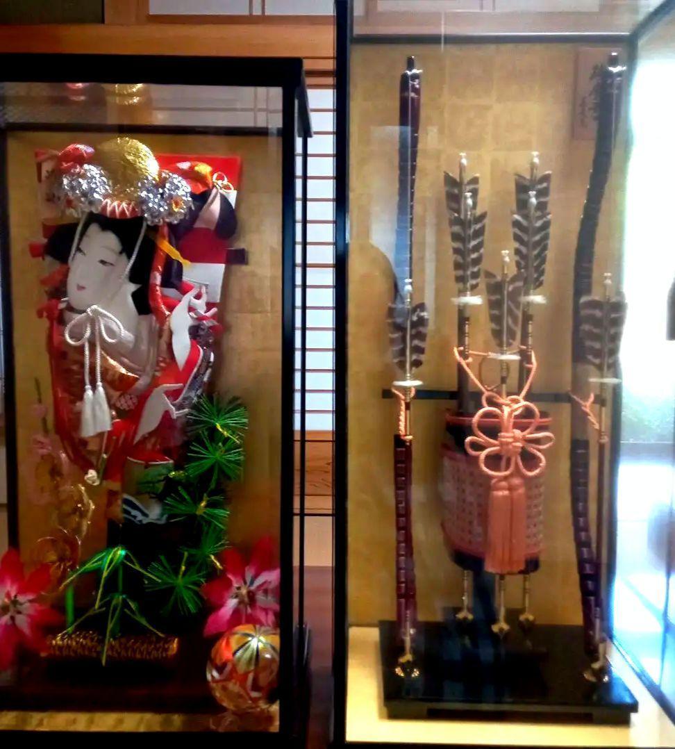 JAPANQuality羽子板の飾り人形　破魔弓2点セットお祝いお正月縁起物遊び