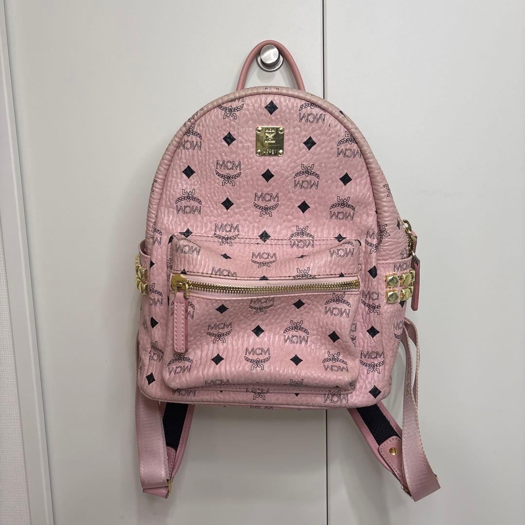 MCM ピンク ロゴリュック