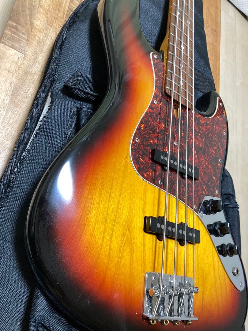 ベース moon bass sunburst